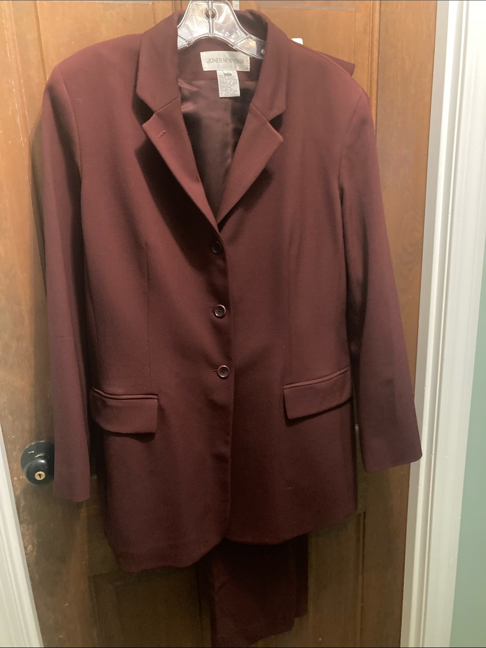Jones New York Maroon Tailored Women's Blazer pant suit